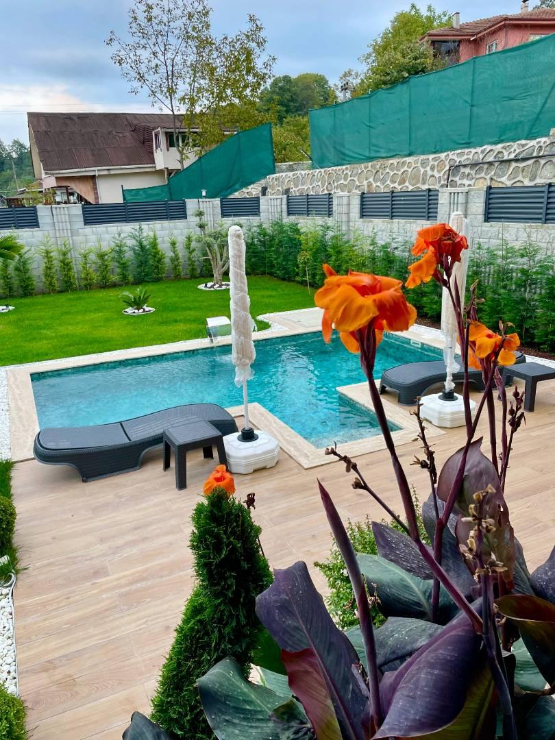 Sapanca Kuruçeşme'de Ailelere Uygun, Isıtmalı Havuzlu, Şık Taş Ev-40604