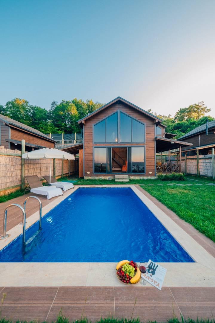 Sapanca Uzunkum'da Göl Manzaralı, Isıtmalı Özel Havuzlu, Şık Bungalov -34692