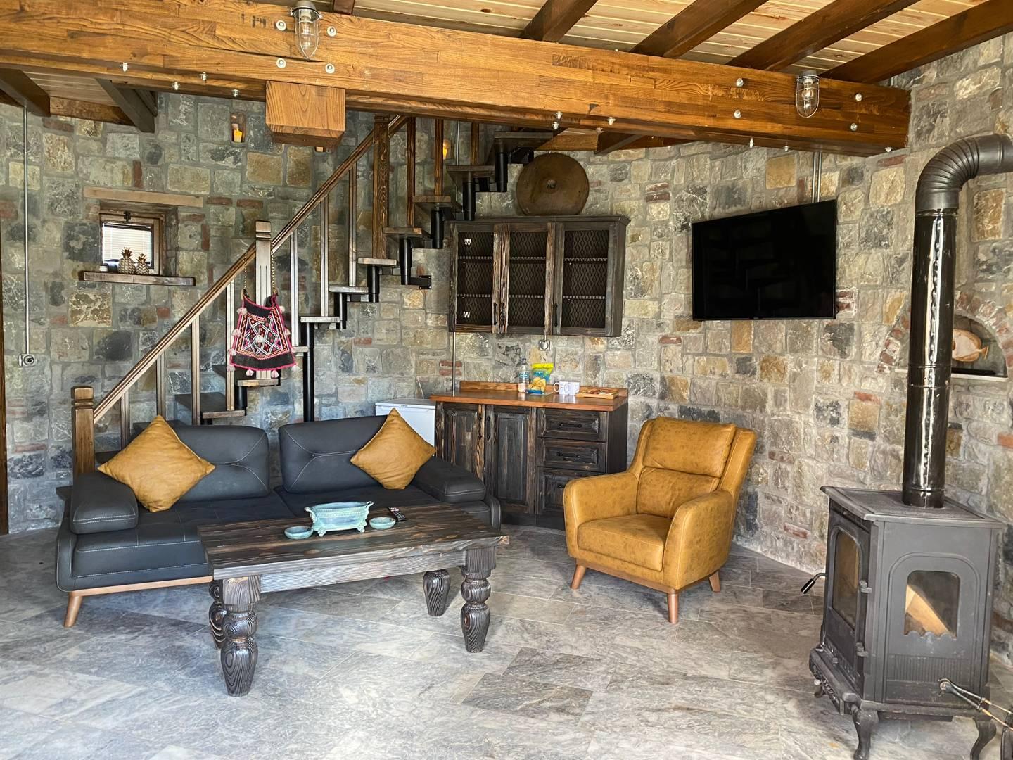 Sapanca Yanık'ta Doğanın Kucağında, Tesis İçerisinde, Şık Taş Ev-35935