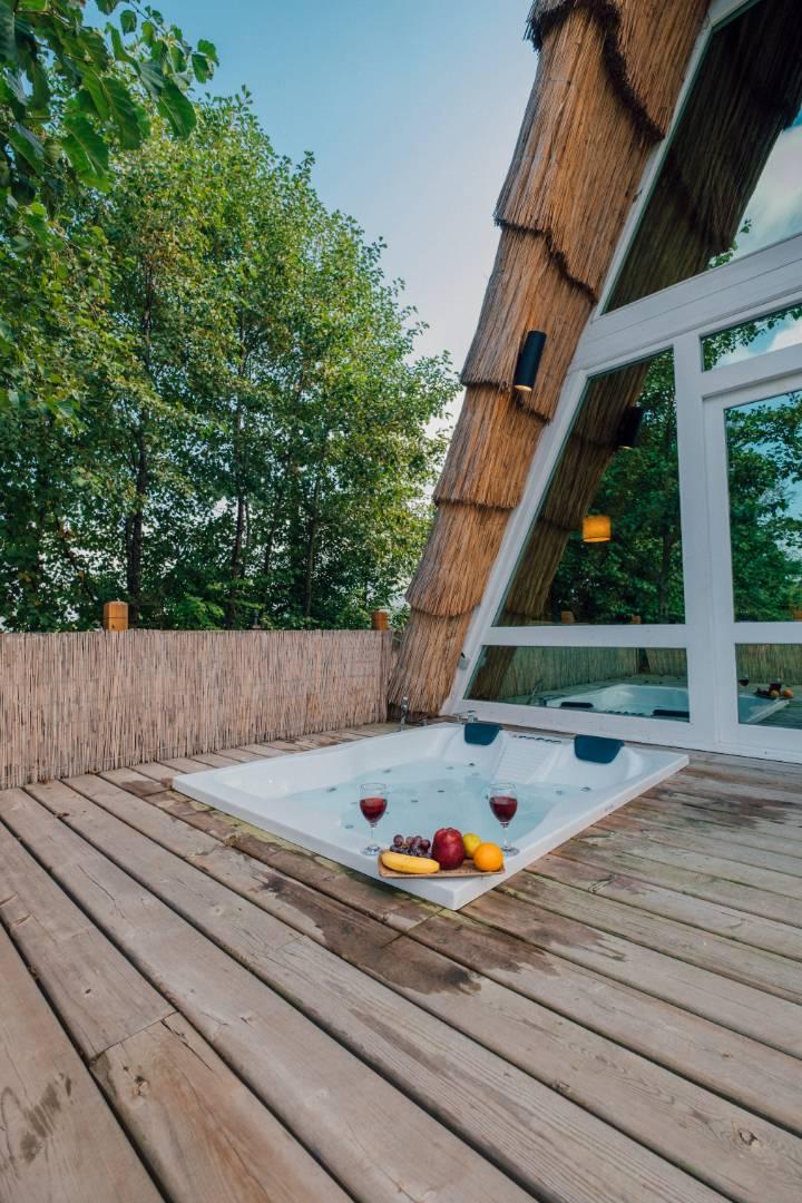 Sapanca Yanık'ta Muhteşem Doğada, Jakuzili, Balayı Bungalovu-35933