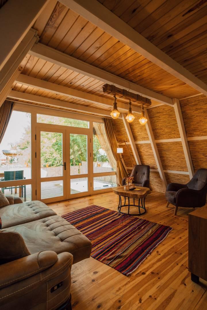 Sapanca Yanık'ta Muhteşem Doğada, Jakuzili, Balayı Bungalovu-35933