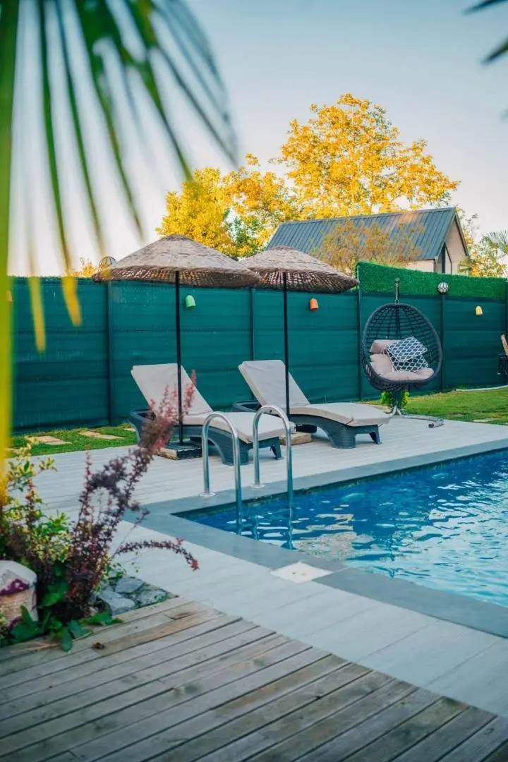 Sapanca Yanık'ta Doğa İçerisinde, Özel Havuzlu, Ferah Bungalov
