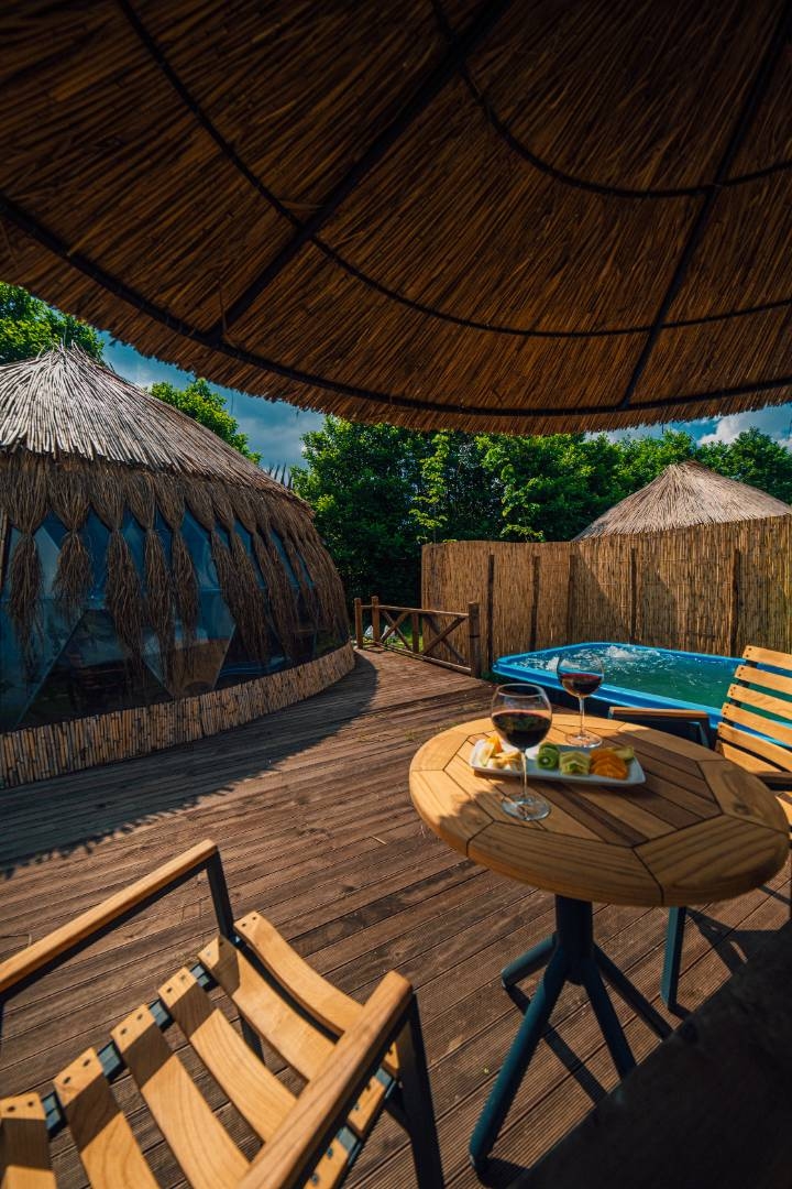 Sapanca Yanık'ta Doğa İçerisinde, Serinleme Havuzlu, Bahçeli Glamping