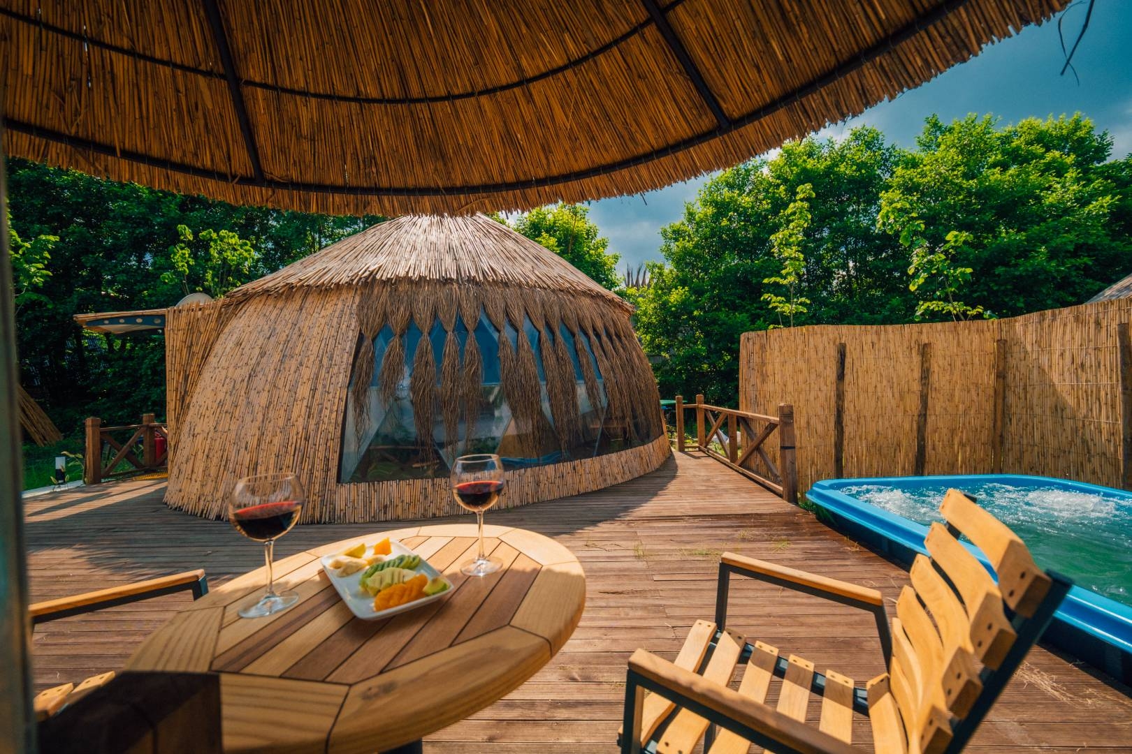 Sapanca Yanık'ta Doğa İçerisinde, Serinleme Havuzlu, Bahçeli Glamping