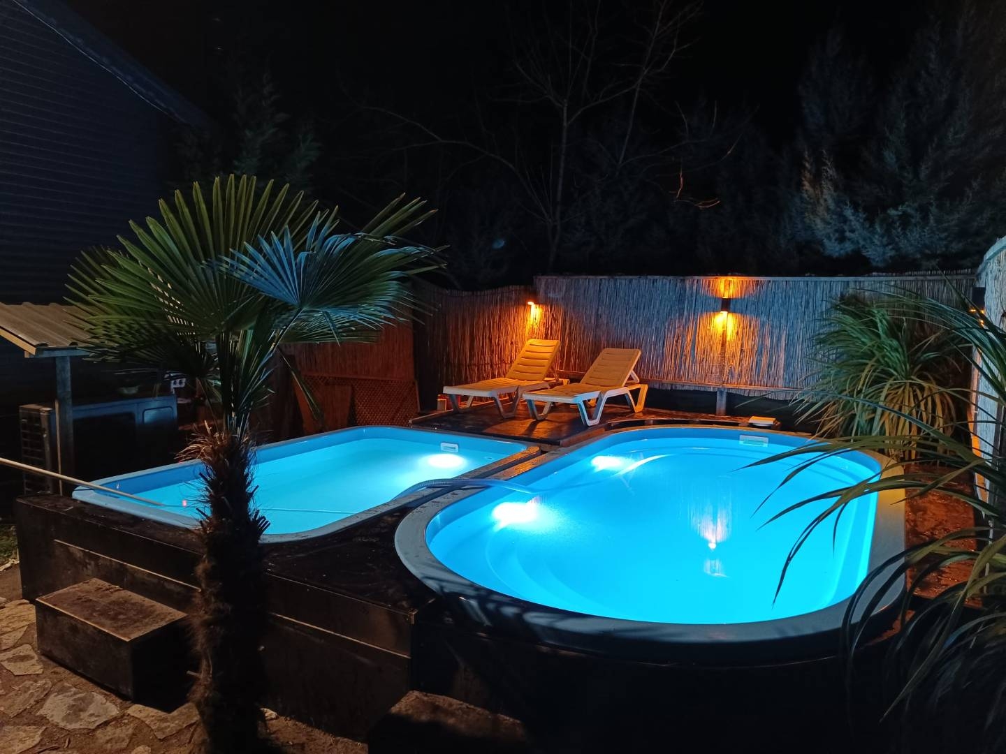 Sapanca Yanık'ta Huzurlu Doğada, Isıtmalı Havuzlu, Modern Bungalov