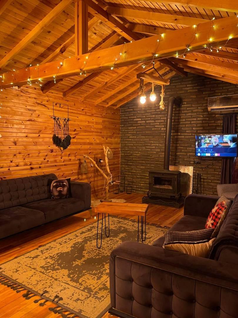 Sapanca'da Nezih Konumda, Isıtmalı Havuzlu, Jakuzili Bungalov-40223