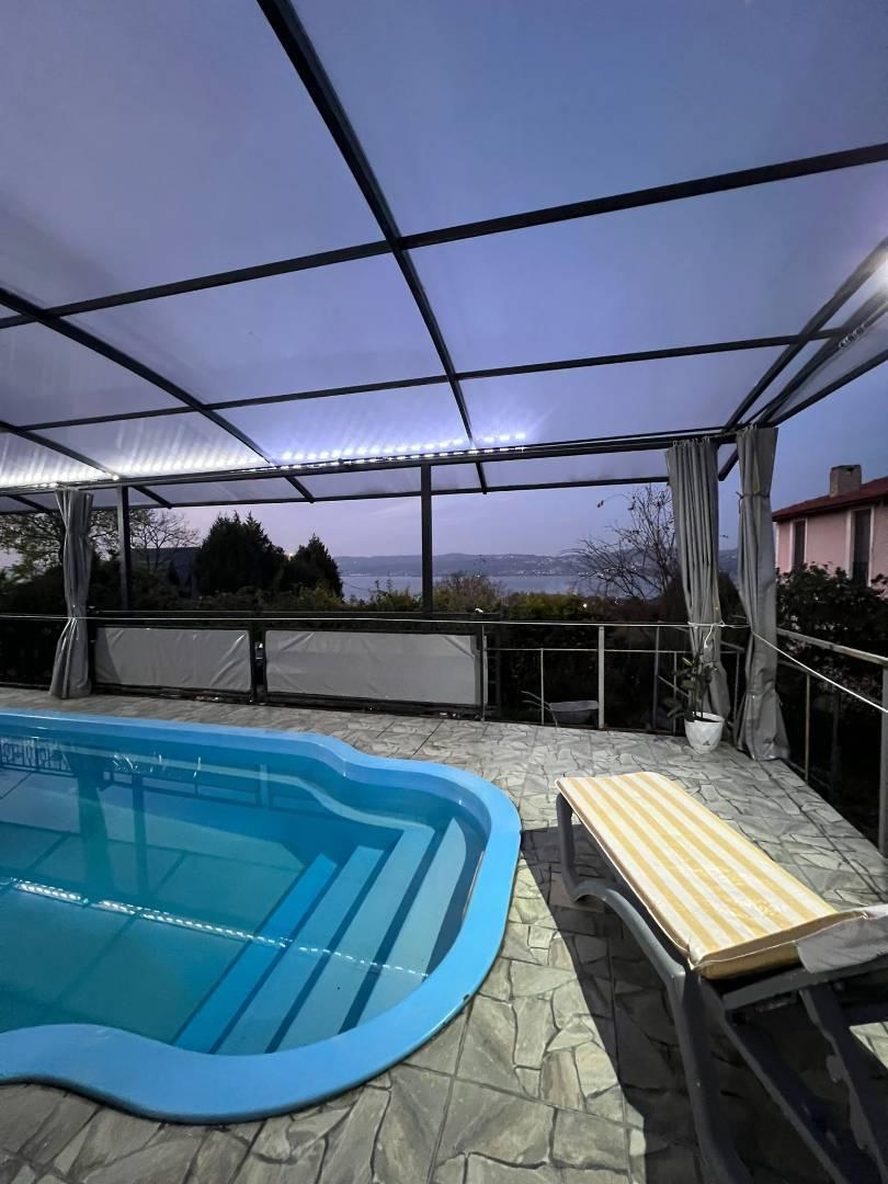 Sapanca'da Ailelere Uygun, Isıtmalı Özel Havuzlu, Konforlu Villa-27094