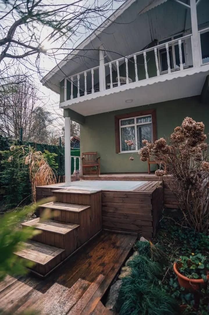 Sapanca’da Doğa İçinde, Müstakil Bahçeli, Jakuzili ve Havuzlu Villa-27774