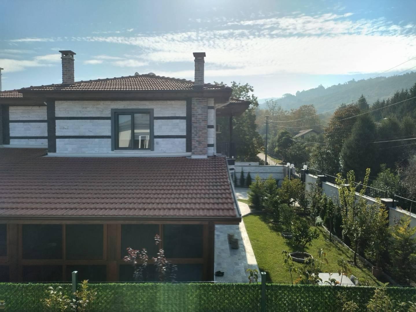 Sapanca'da Kalabalık Aileler İçin Uygun, Kapalı Havuzlu, Modern Villa-30616