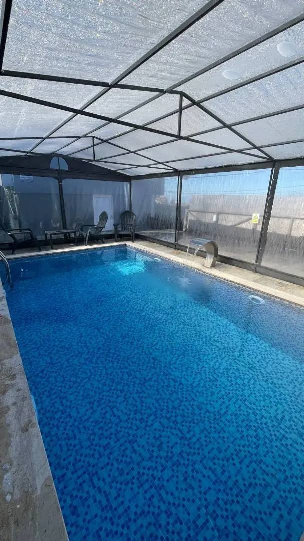 Sapanca'da Geniş Bahçeli, Isıtmalı Havuzlu, Kiralık Müstakil Villa