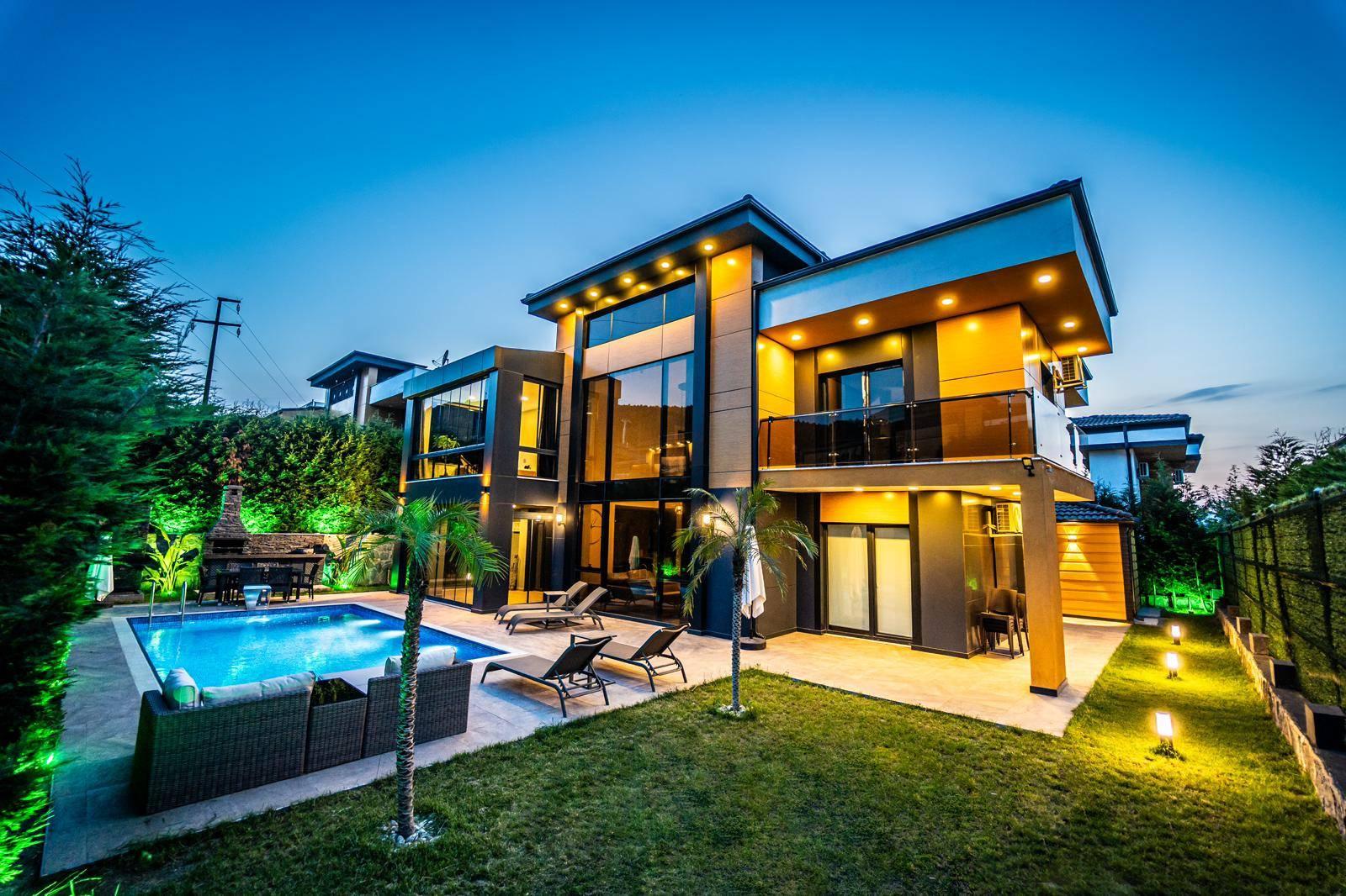 Sapanca Kırkpınar'da Merkezi Konumda, Isıtmalı Havuzlu, Lüks Villa-38928