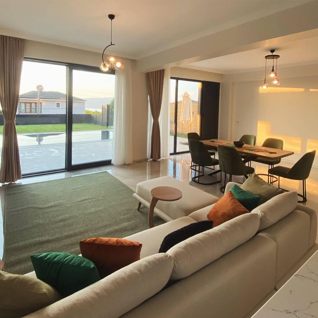 Sapanca Kırkpınar'da Geniş Bahçe İçerisinde, Özel Havuzlu, Lüks Villa-39219