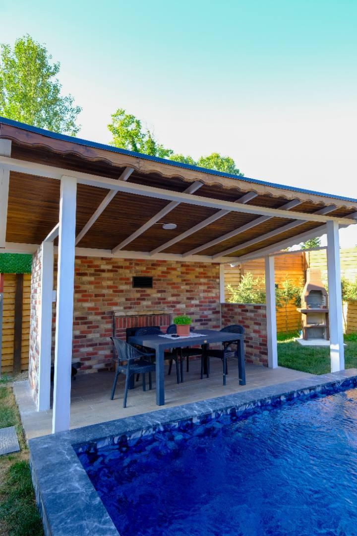 Sapanca Çayiçi'nde Muhteşem Doğada, Isıtmalı Havuzlu, Lüks Bungalov-40592