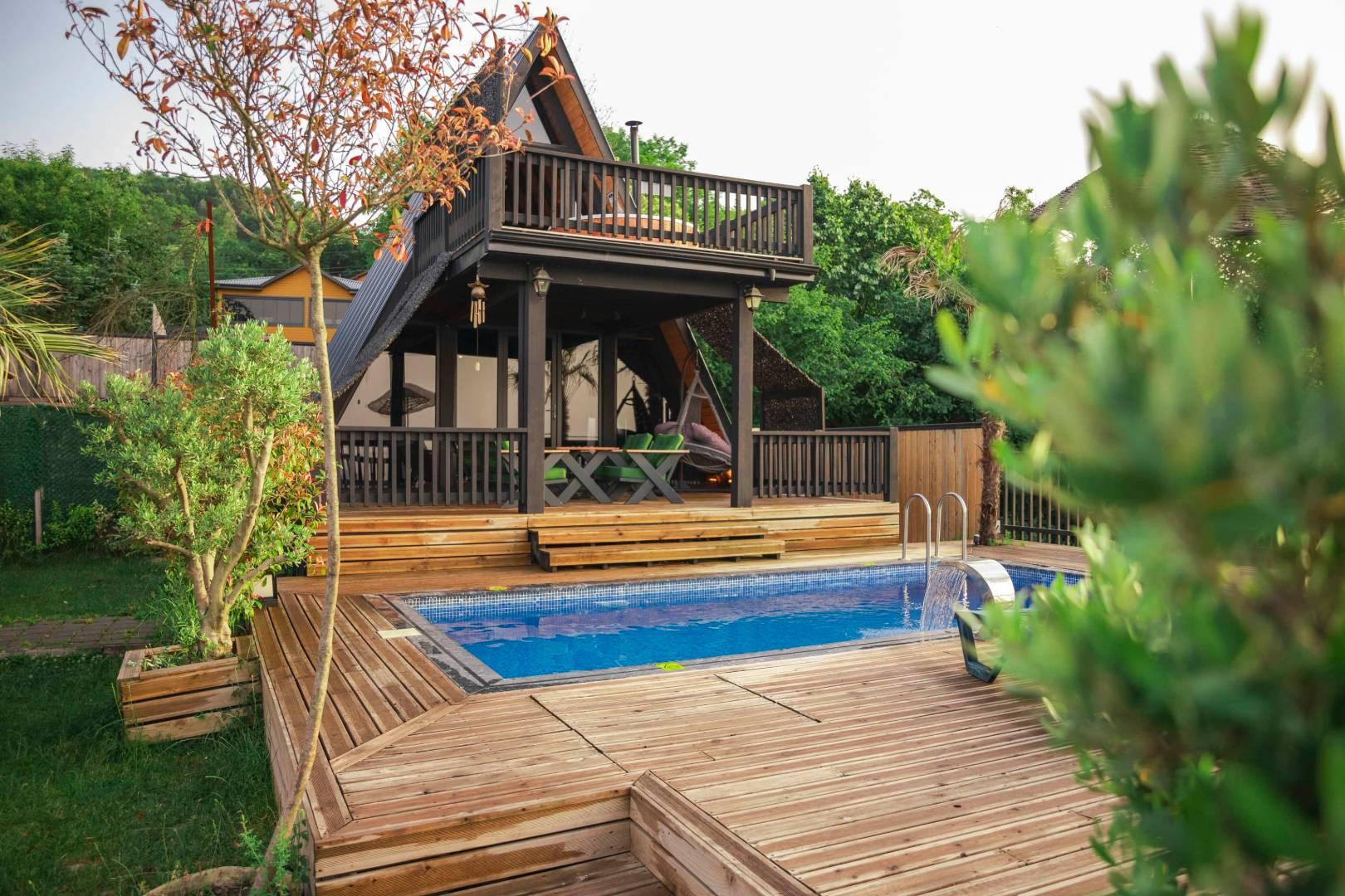 Sapanca'da Muhteşem Göl Manzaralı, Isıtmalı Havuzlu, Jakuzili Bungalov-40218