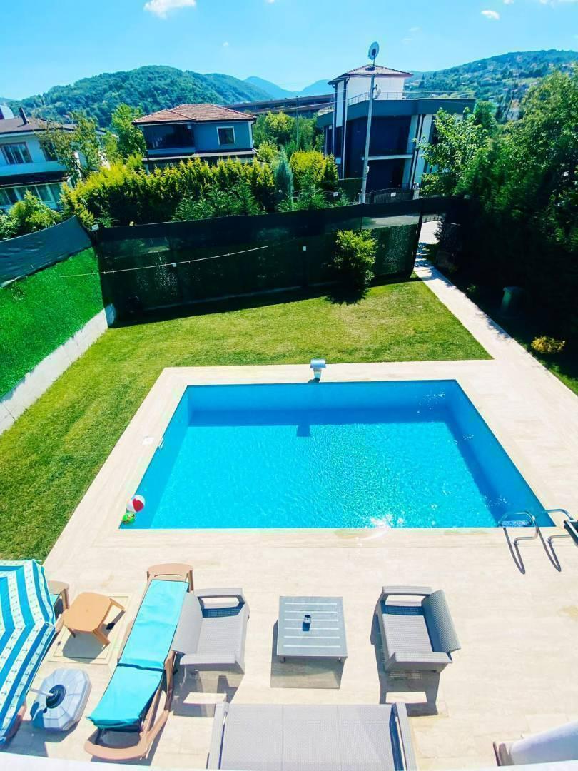 Sapanca'da Muhteşem Doğada, Kalabalık Ailelere Uygun, Konforlu Villa-39322