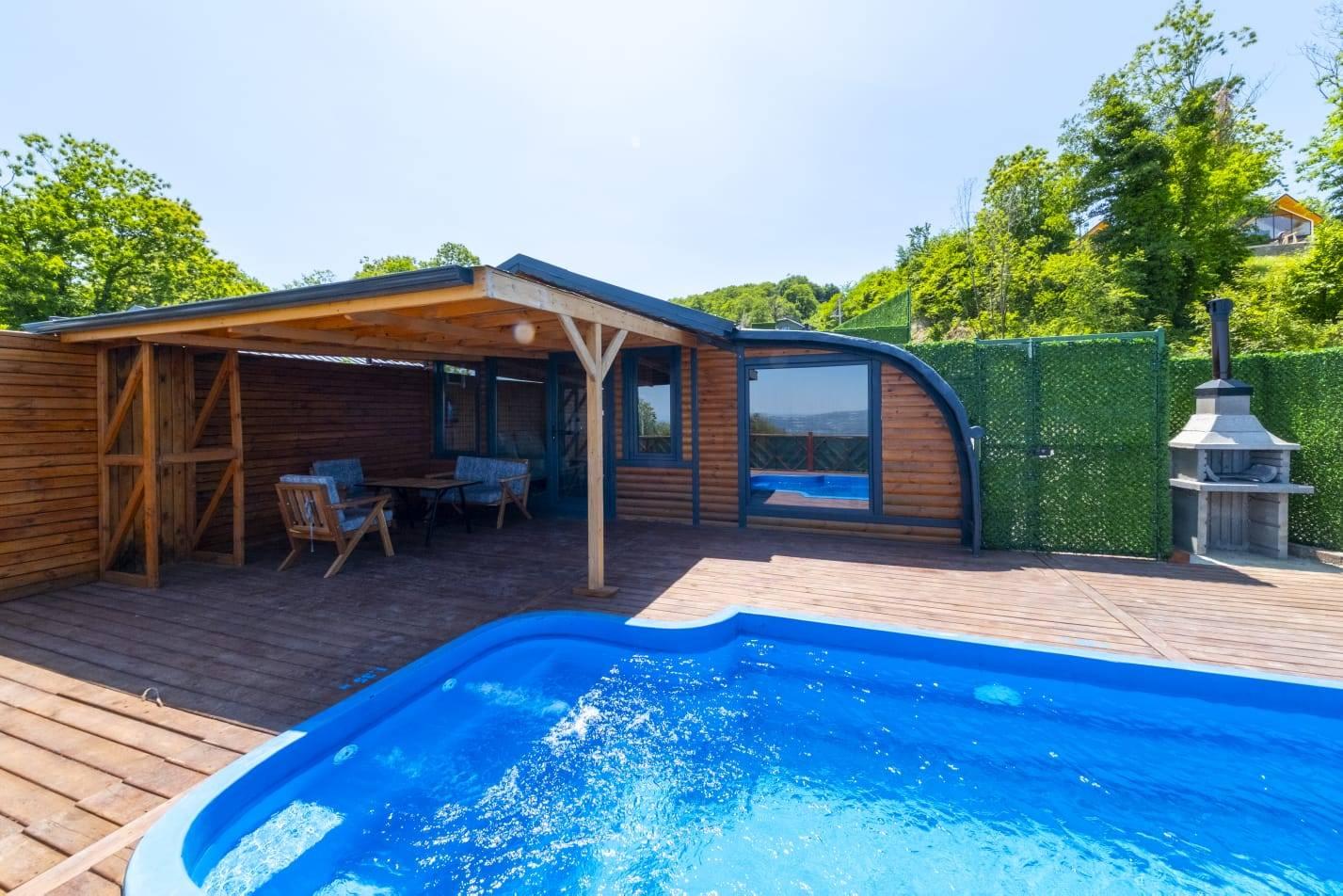 Sapanca'da Nailiye'de Muhteşem Manzaralı, Isıtmalı Havuzlu, 1+1 Villa-43782