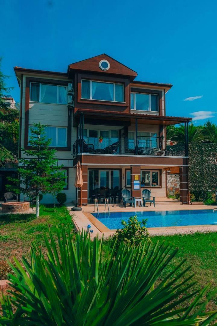 Sapanca'da Panoramik Doğa Manzaralı, Özel Havuzlu, Bahçeli Lüks Villa-39187