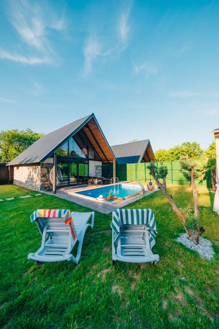 Sapanca Yanık'ta Doğa İçerisinde, Isıtmalı Havuzlu, Şık Bungalov-41312