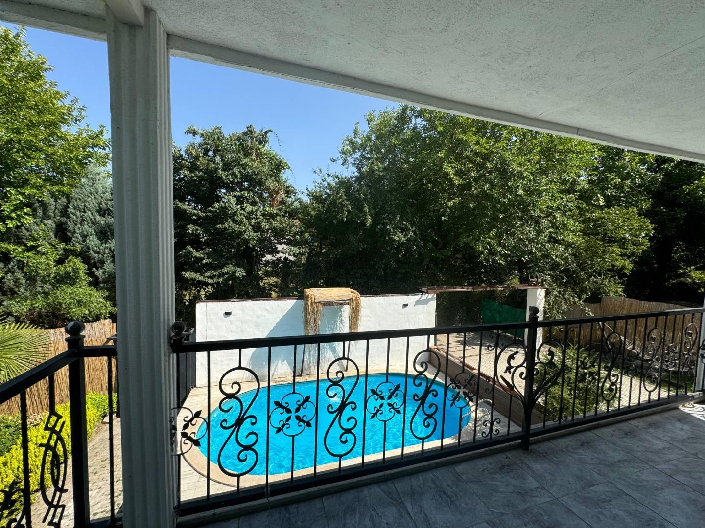 Sapanca Yanık'ta Yemyeşil Bahçeli, Özel Havuzlu, Geniş Villa-17167