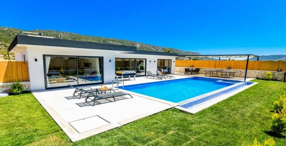 Kaş Sarıbelen'de Doğa İçerisinde, Özel Havuzlu, Oyun Alanlı Villa-40169