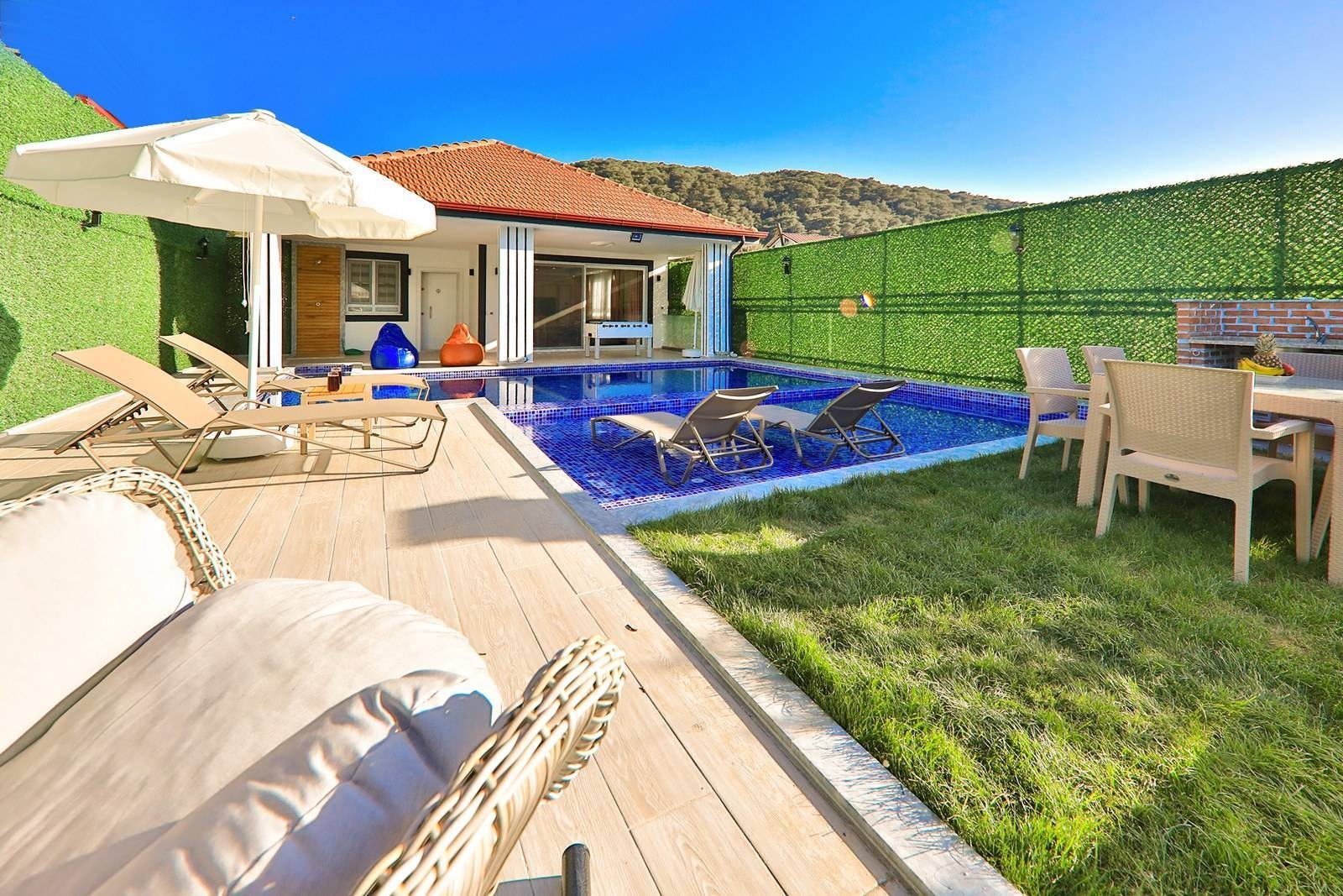 Kaş Sarıbelen'de Doğa İçerisinde, Özel Havuzlu, Lüks Villa