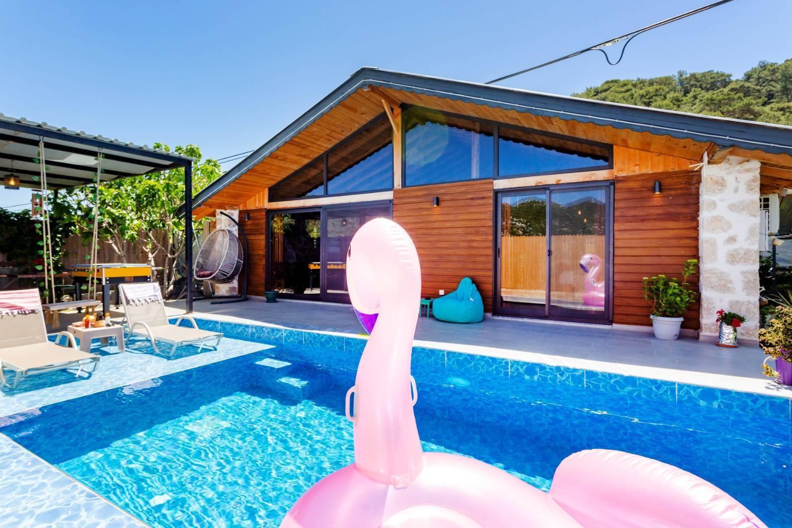 Kaş Sarıbelen'de Doğayla iç içe Konumda, Özel Havuzlu, Balayı Villası-40495