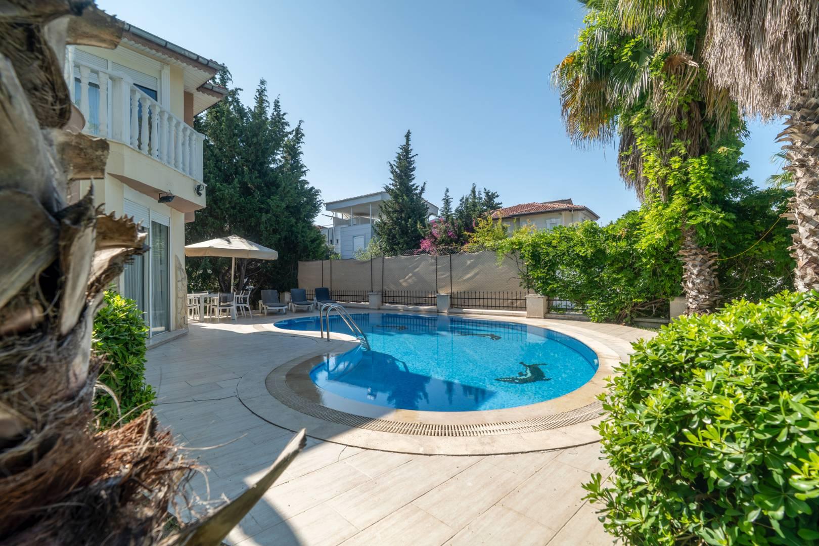 Serik Belek'te Geniş Ailelere Uygun, Özel Havuzlu, Konforlu Villa-14155