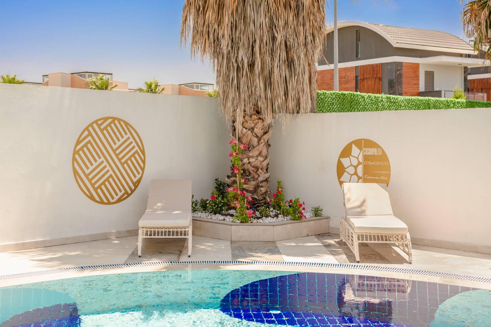 Serik Kadriye'de Geniş Ailelere Uygun, Özel Havuzlu, İkiz Villa-42777