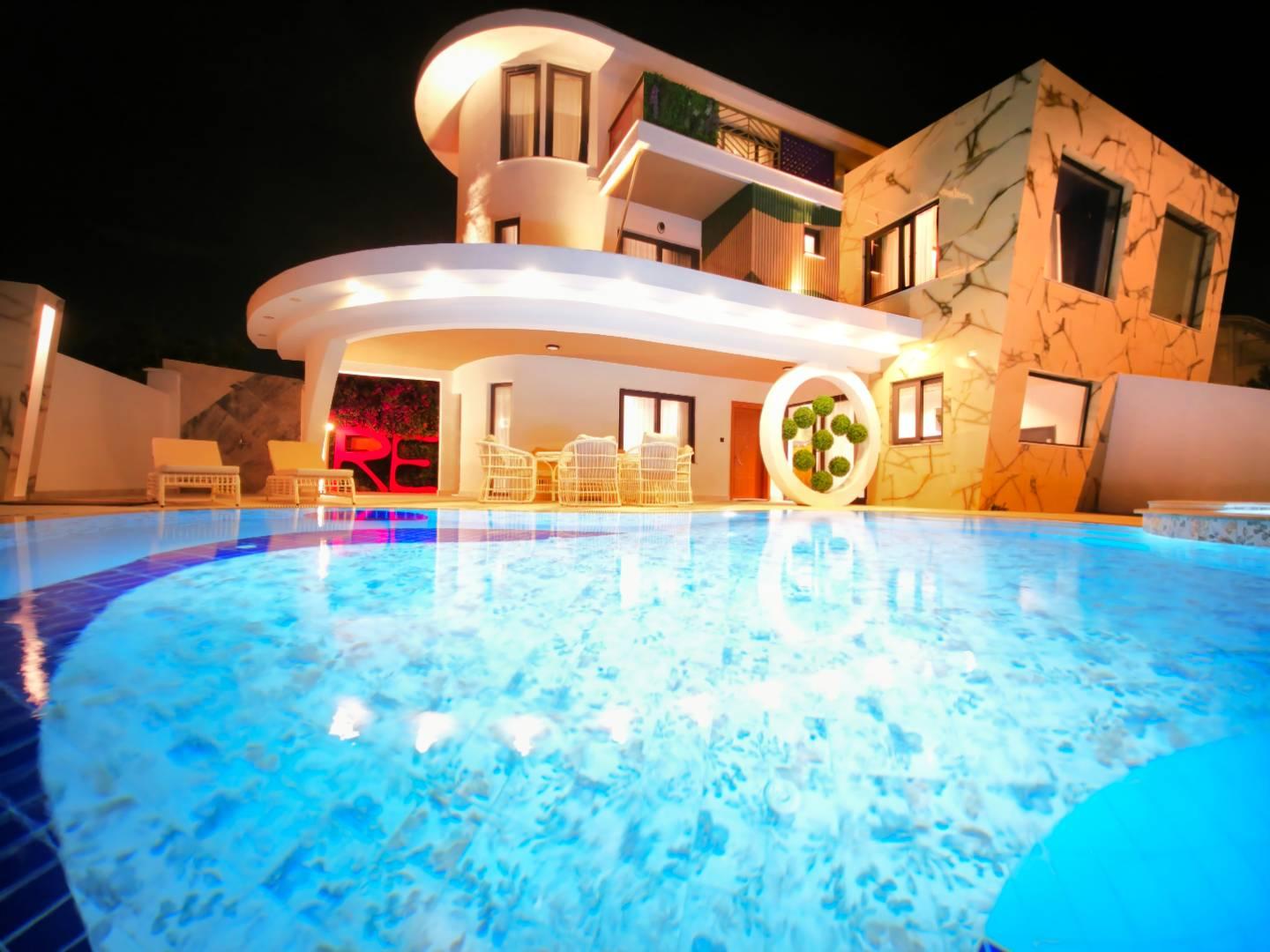 Serik Kadriye'de Geniş Ailelere Uygun, Özel Havuzlu, İkiz Villa-42777