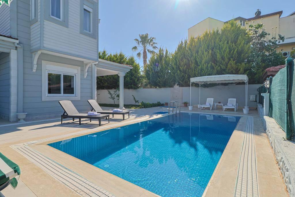 Serik Kadriye'de Geniş Ailelere Uygun, Özel Havuzlu, Konforlu Villa-42756