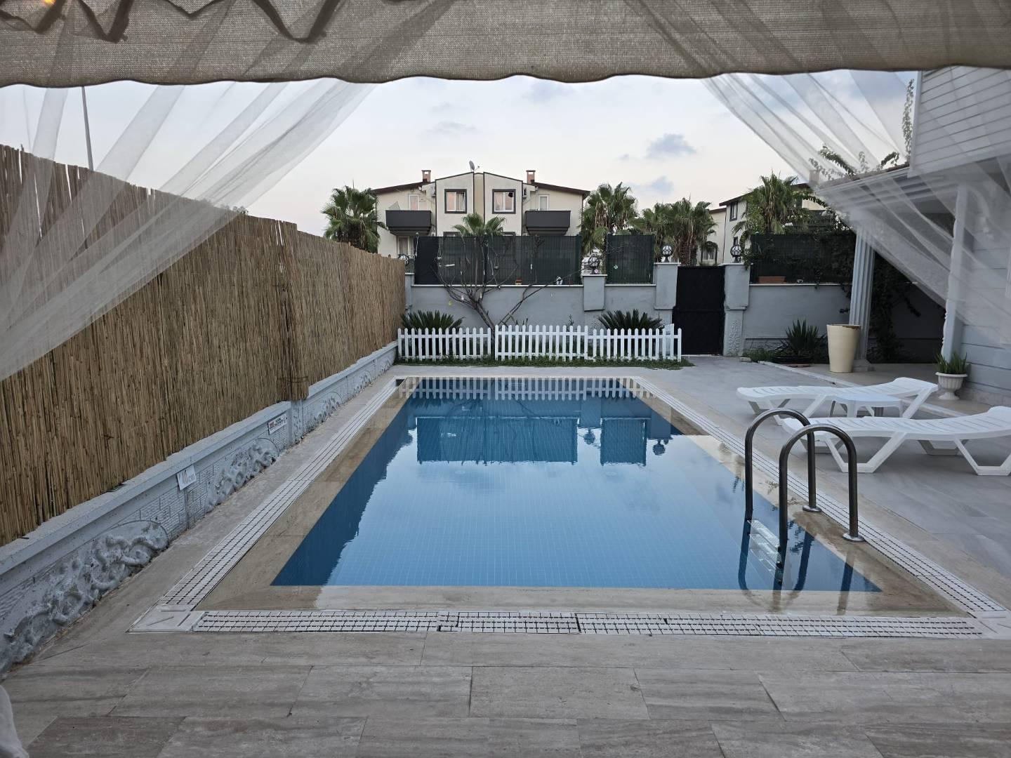 Serik Kadriye'de Geniş Ailelere Uygun, Özel Havuzlu, Konforlu Villa-42756