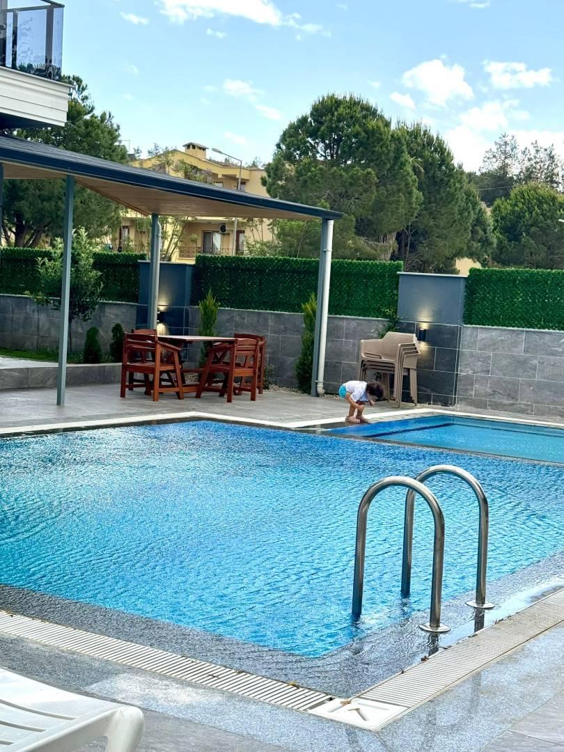 Serik Kadriye'de Lüks Tasarımlı, Yetişkin ve Çocuk Havuzlu, Şık Villa-41827