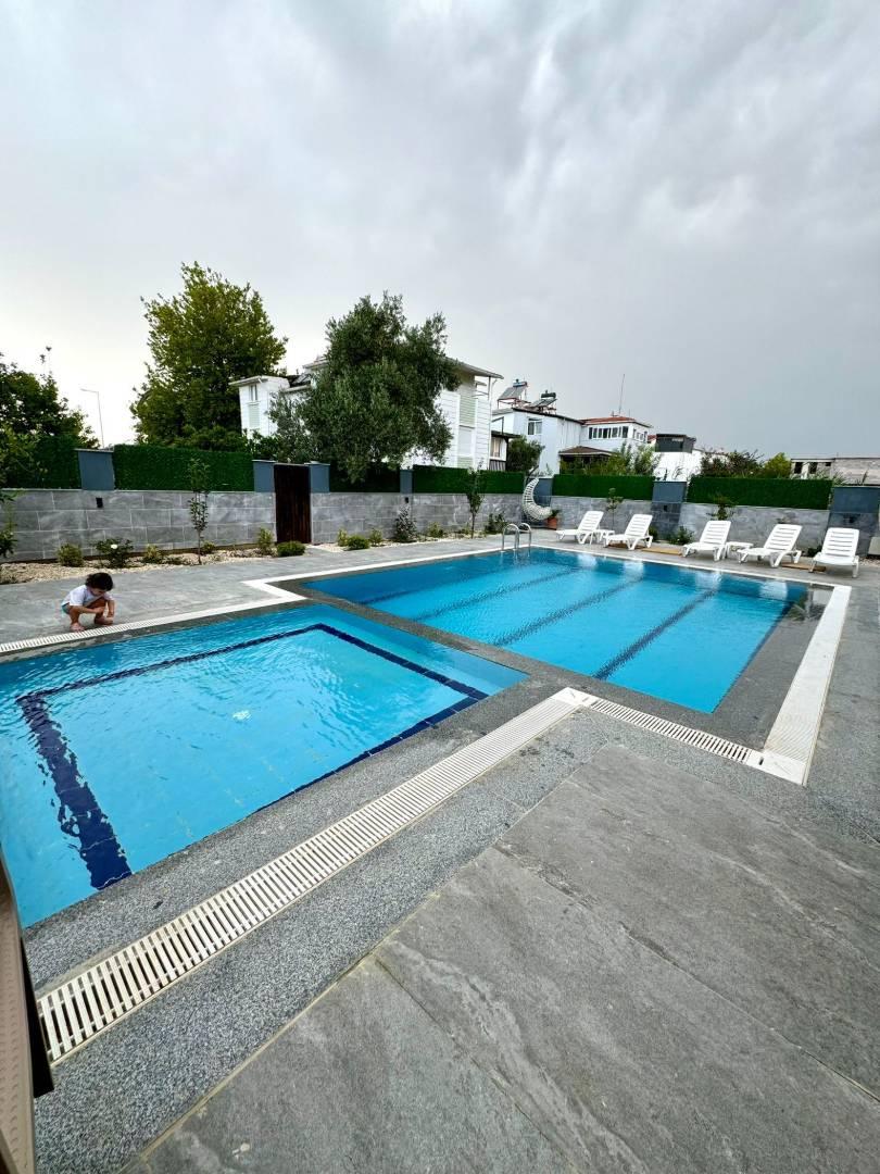 Serik Kadriye'de Lüks Tasarımlı, Yetişkin ve Çocuk Havuzlu, Şık Villa-41827