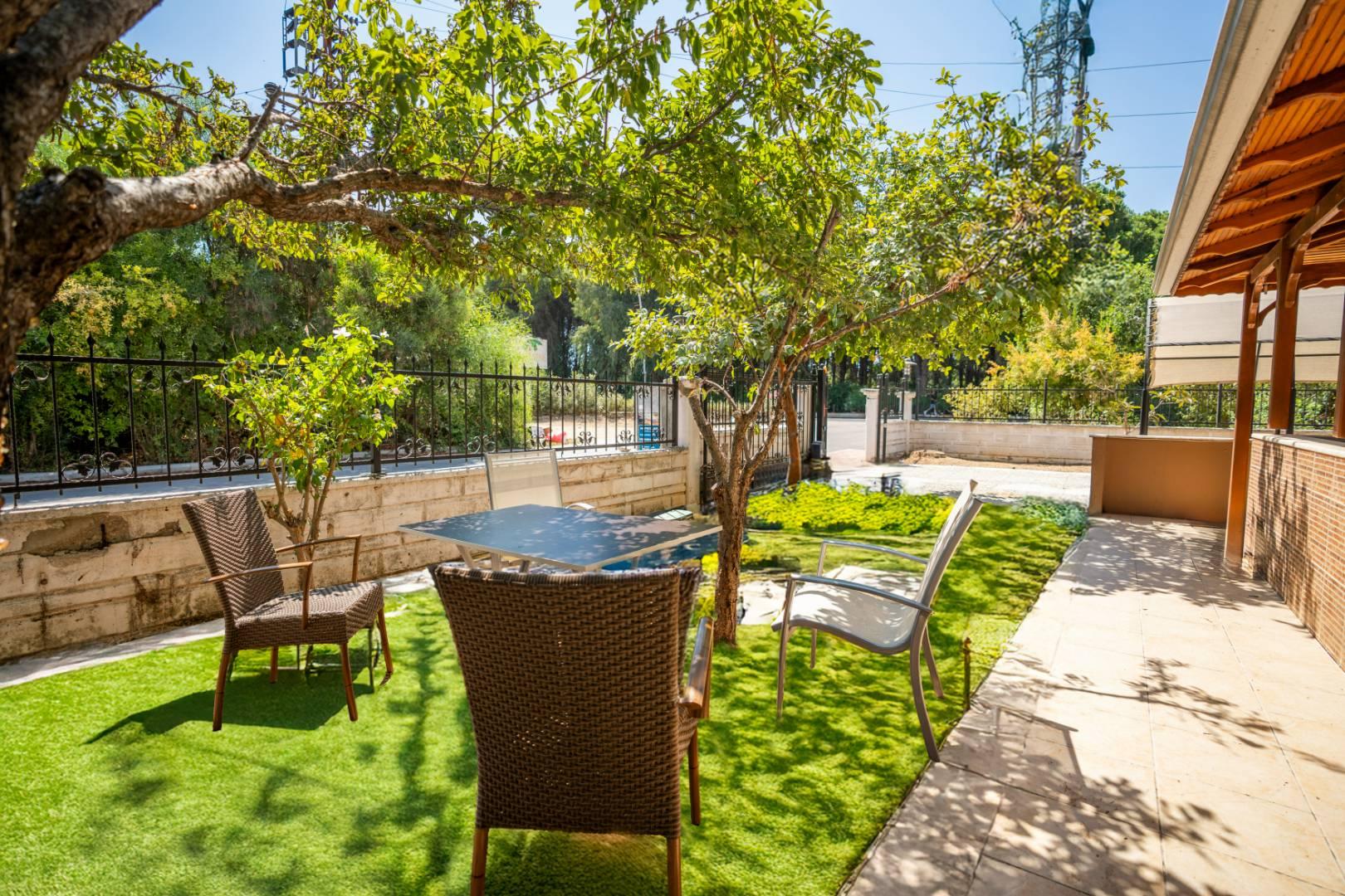 Serik Kadriye'de Merkeze Yakın, Konforlu, 9 Kişilik Villa-43714