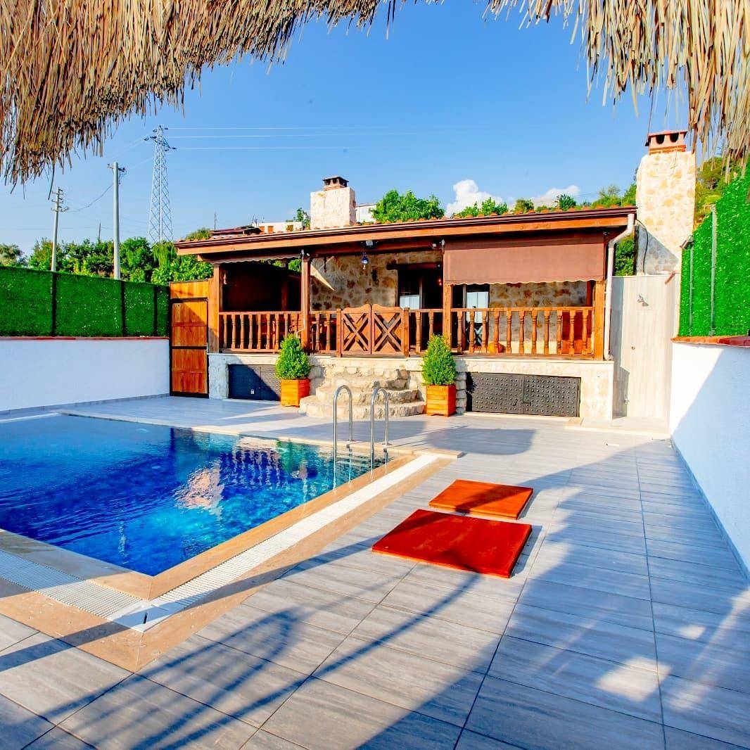 Muğla Seydikemer'de Sakin Konumda, Özel Havuzlu, Kiralık Villa