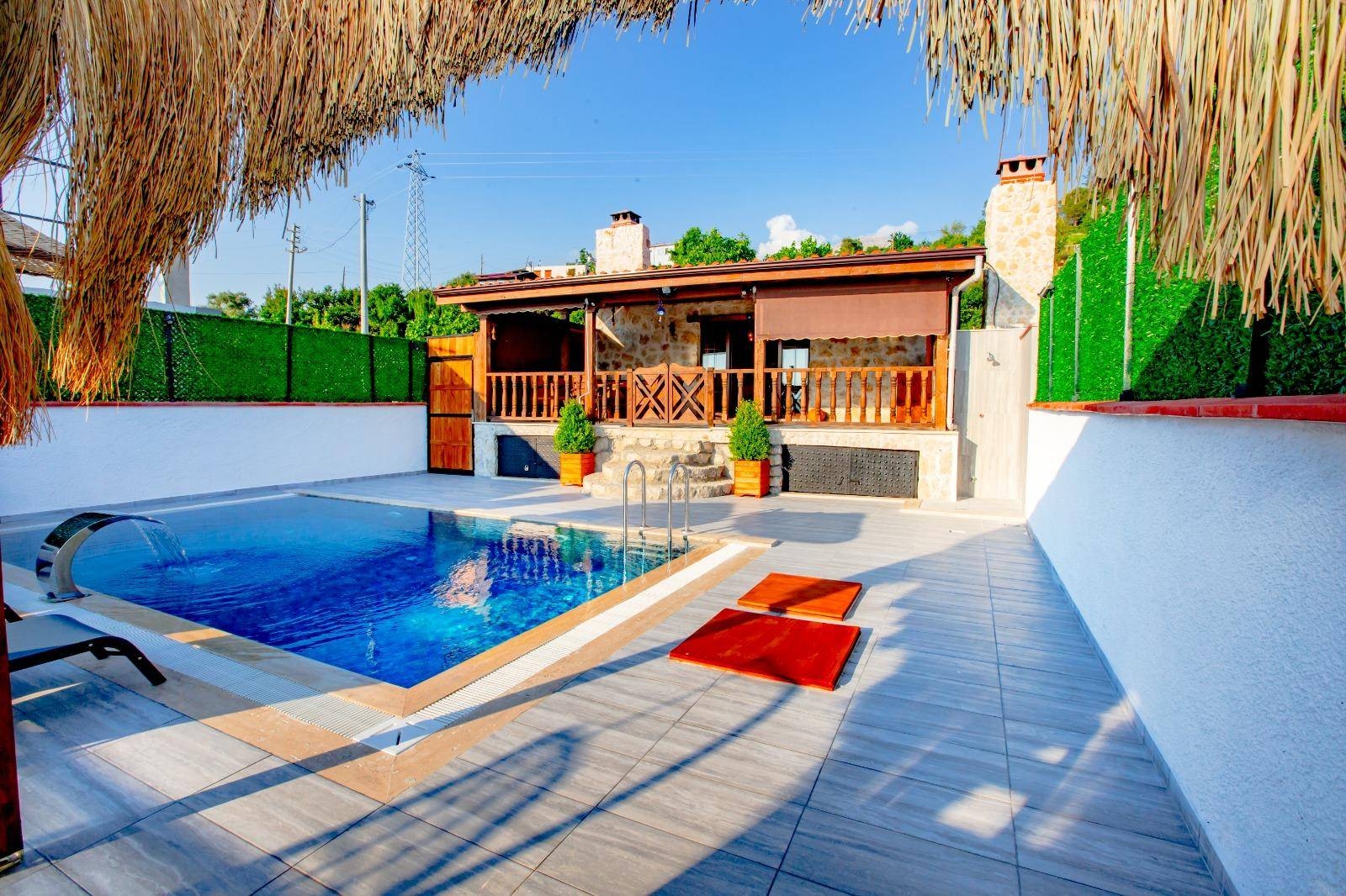 Muğla Seydikemer'de Sakin Konumda, Özel Havuzlu, Kiralık Villa