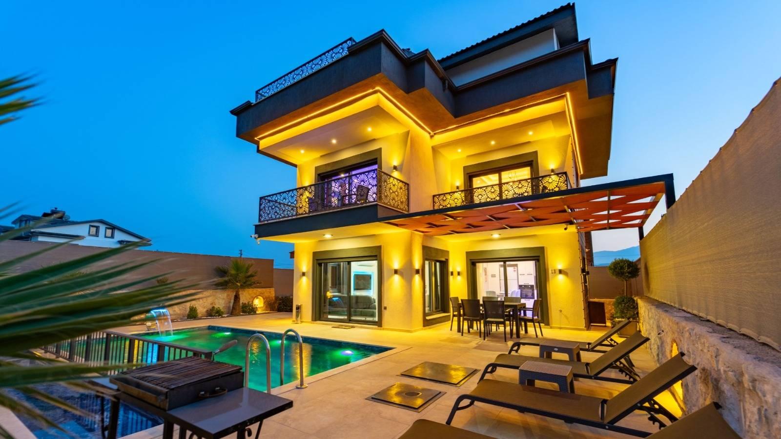 Muğla Seydikemer'de Erişilebilir Konumda, Özel Havuzlu, Zarif Villa-41881