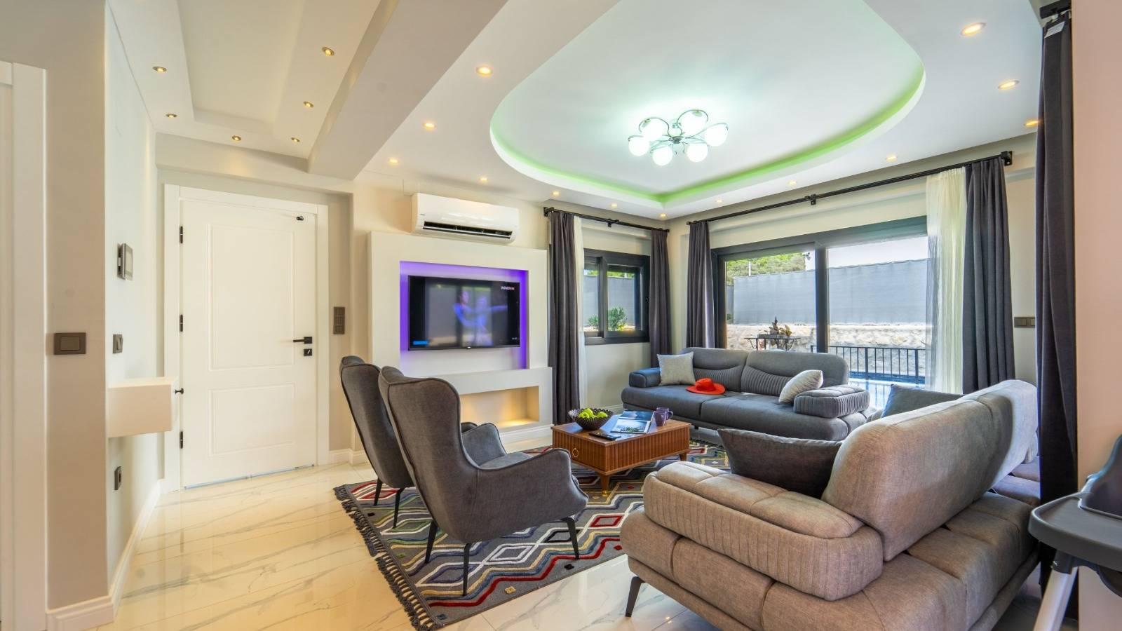 Muğla Seydikemer'de Erişilebilir Konumda, Özel Havuzlu, Zarif Villa-41881