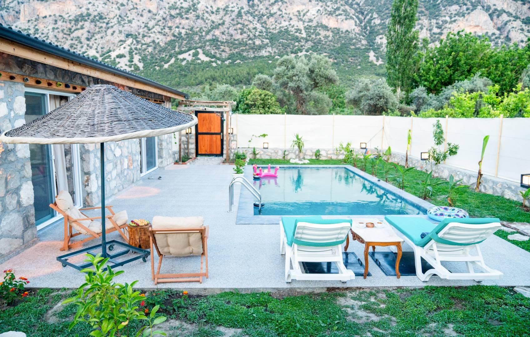 Seydikemer Kayadibi'nde Taş Mimarili, Özel Havuzlu, Balayı Villası-42694
