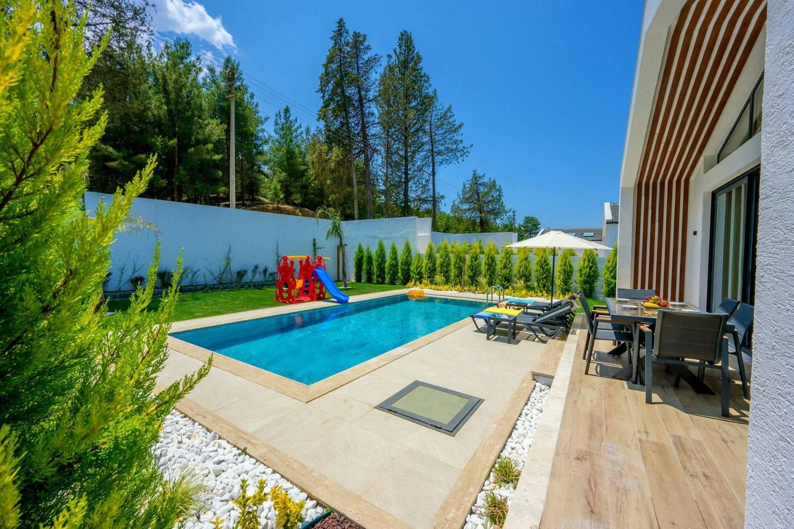 Seydikemer Uğurlu'da Muhteşem Doğada, Özel Havuzlu, Modern Villa-43150