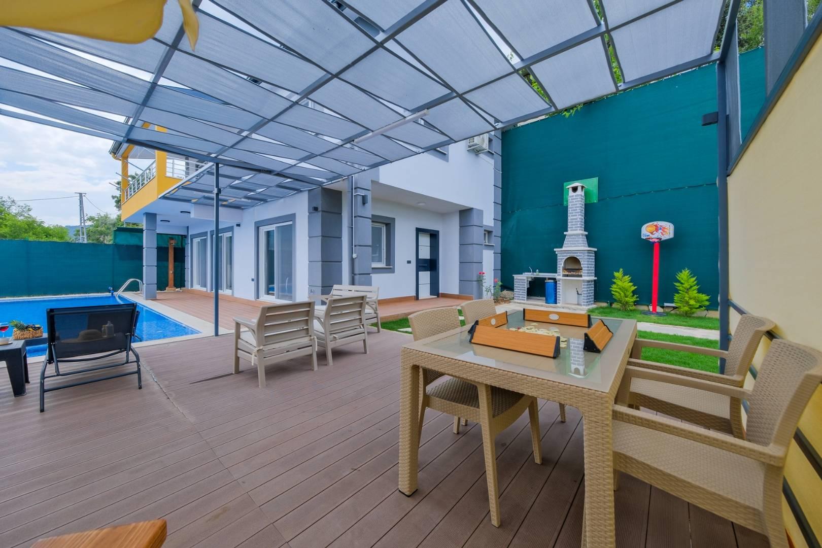 Muğla Seydikemer'de Geniş Ailelere Uygun, Özel Havuzlu, Lüks Villa-41739