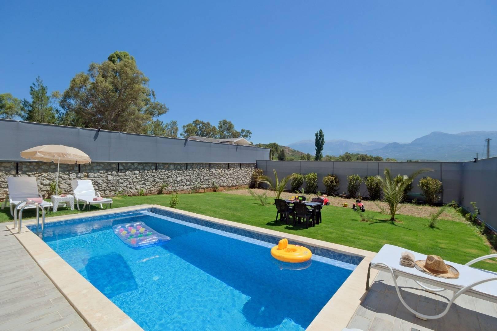 Muğla Seydikemer'de Geniş Bahçeli, Özel Havuzlu, Balayı Villası-41593