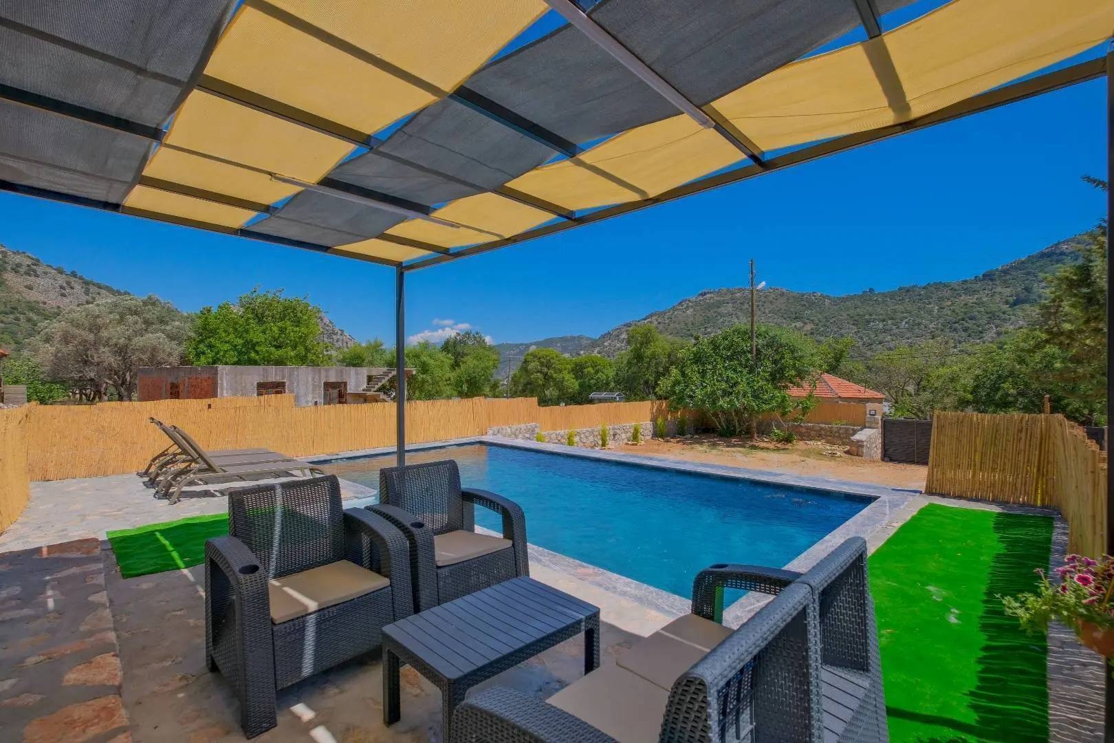 Muğla Seydikemer'de Muhteşem Doğa İçerisinde, Özel Havuzlu, 2+1 Villa