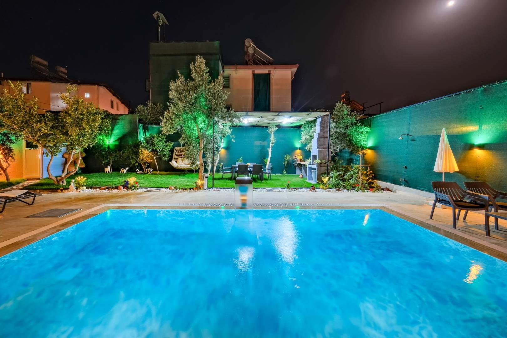 Fethiye Karaçulha'da Jakuzili, Özel Havuzlu, Lüks Tatil Villası-38450