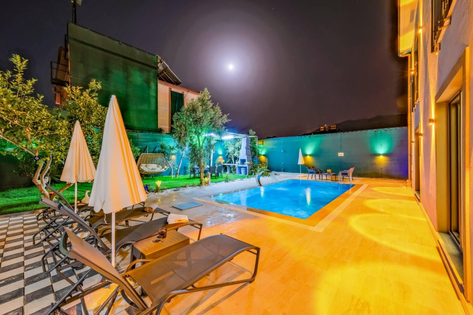 Fethiye Karaçulha'da Jakuzili, Özel Havuzlu, Lüks Tatil Villası-38450