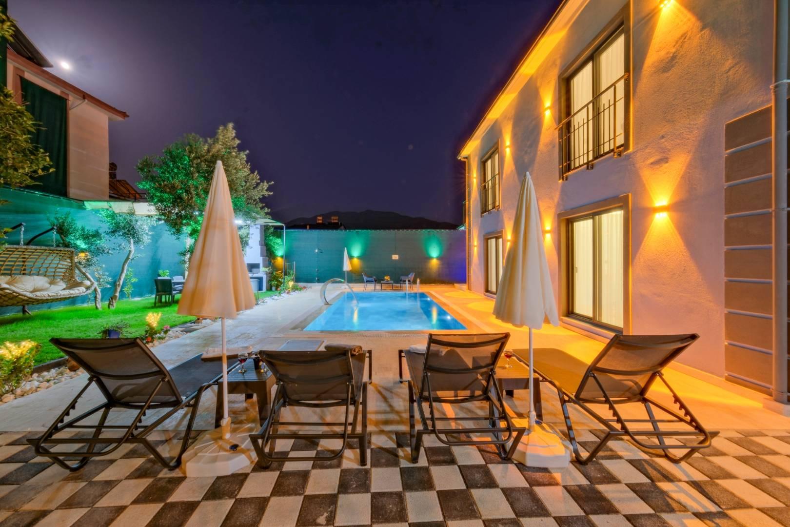 Fethiye Karaçulha'da Jakuzili, Özel Havuzlu, Lüks Tatil Villası-38450