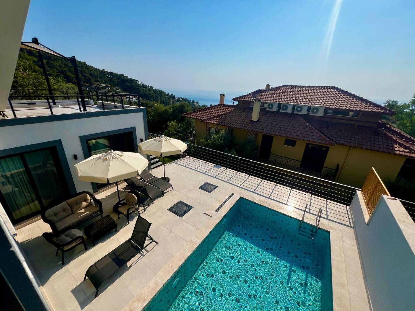 Fethiye Faralya'da Sakin Konumda, Özel Havuzlu, İkiz Villa