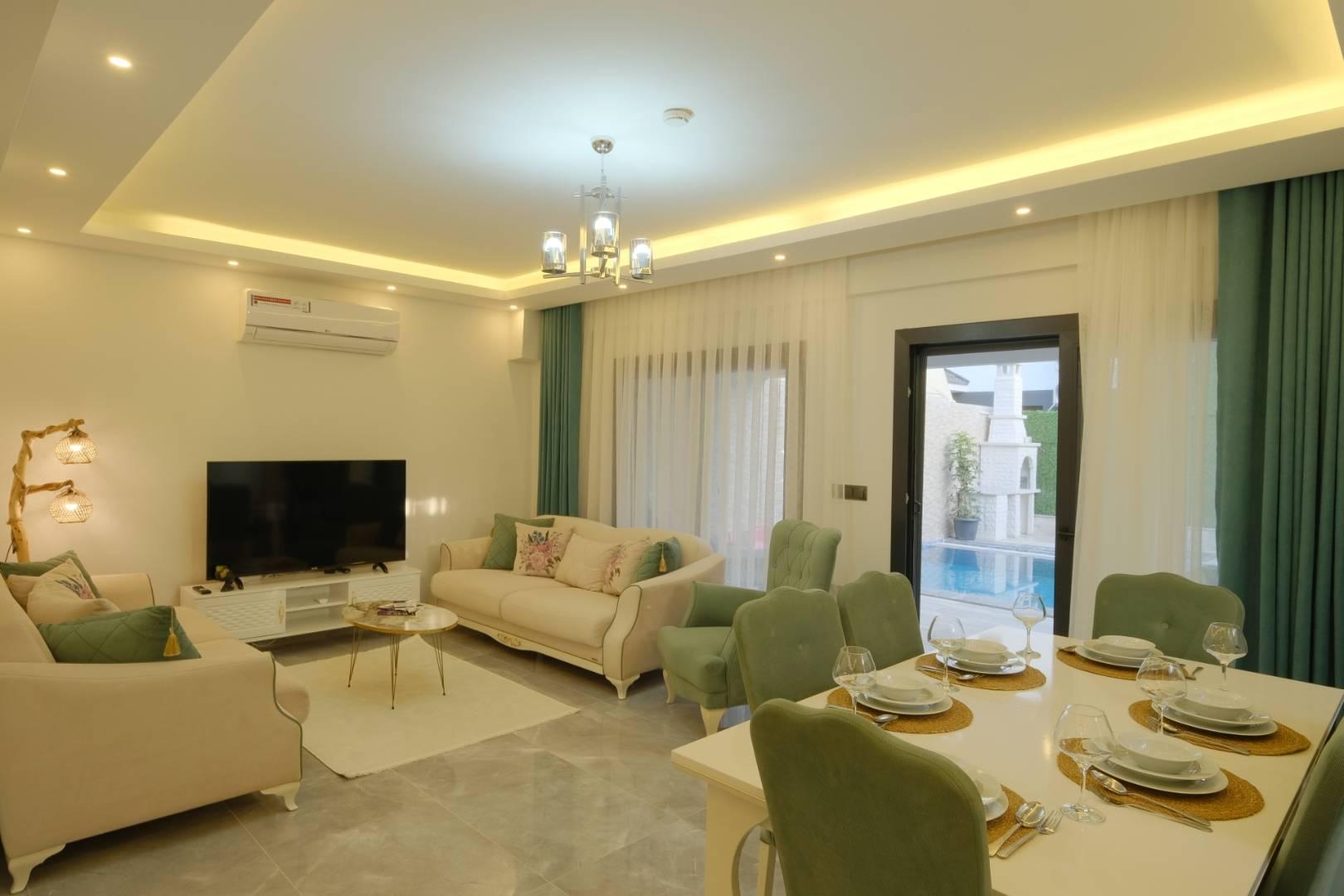 Fethiye Akarca'da Merkezi Konumda, Özel Havuzlu, Modern Villa-42131