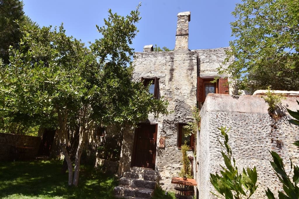 Fethiye Kayaköy'de Rum Mimarisine Sahip, Özel Havuzlu, Bahçeli Villa