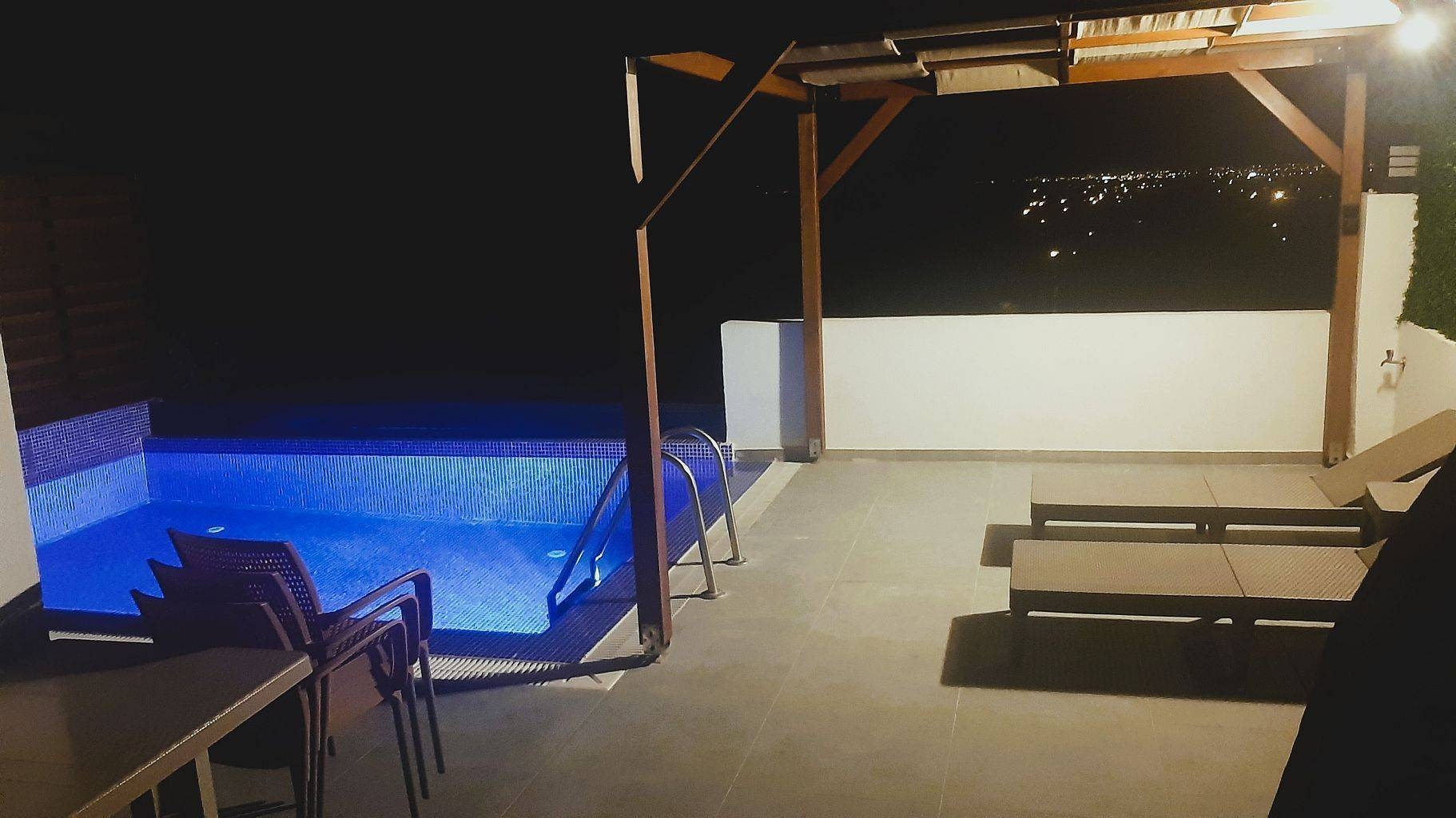 Antalya Kumluca'da Çekirdek Ailelere Uygun, Özel Havuzlu, Şık Villa